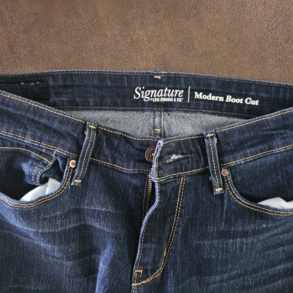 Signature by Levi Strauss Men's Modern Boot Cut Jeans - Dark Blue, 10Long